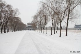 雪中游览保定涿州影视城