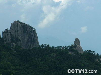 飞来石风景图