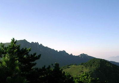 清凉峰风景图