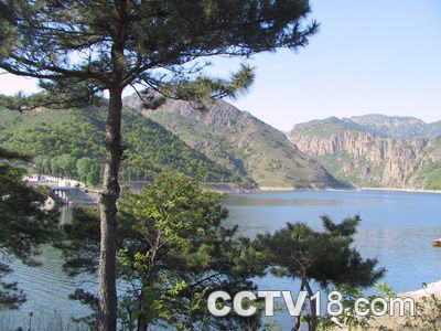 燕塞湖风景图