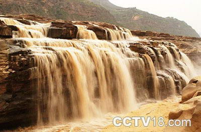 黄河壶口瀑布风景图