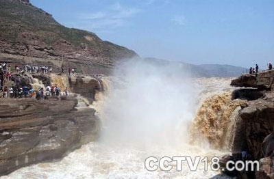 黄河壶口瀑布风景图