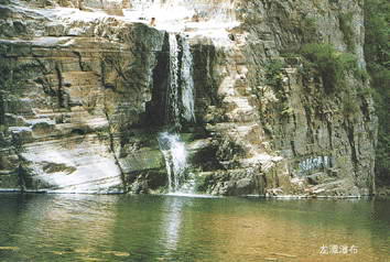 龙潭风景区风景图